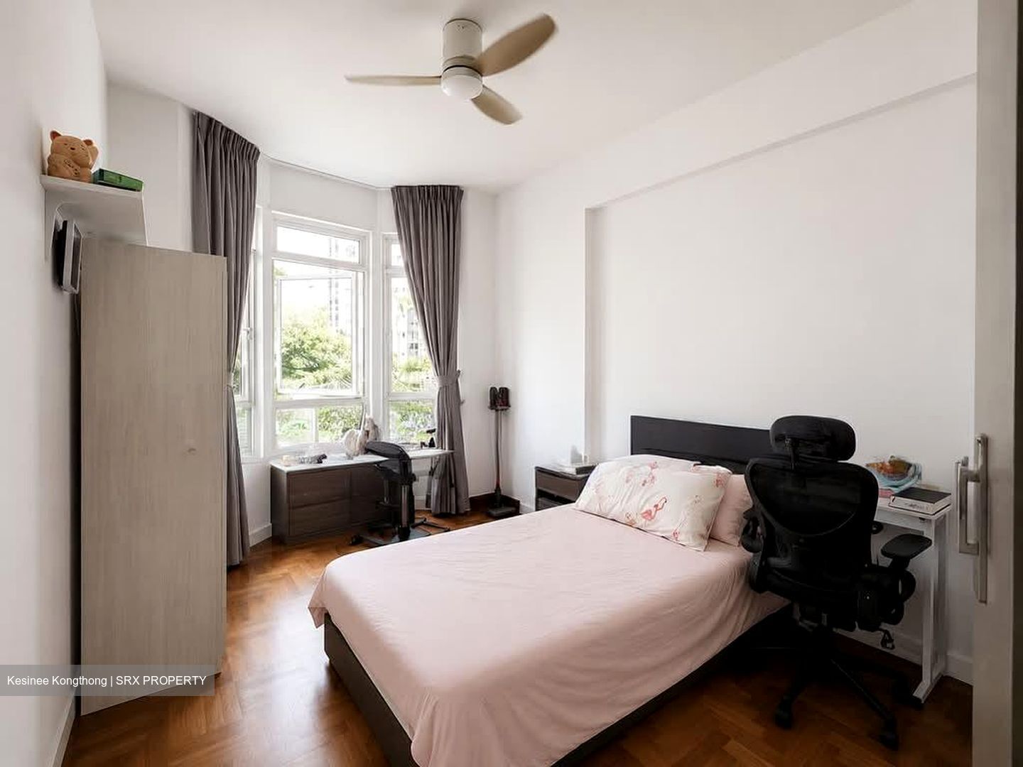Hillington Green (D23), Condominium #587220511